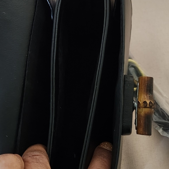 NWOT Boutique style Bamboo handle & turn lock Crossbody purse. - Picture 3 of 7